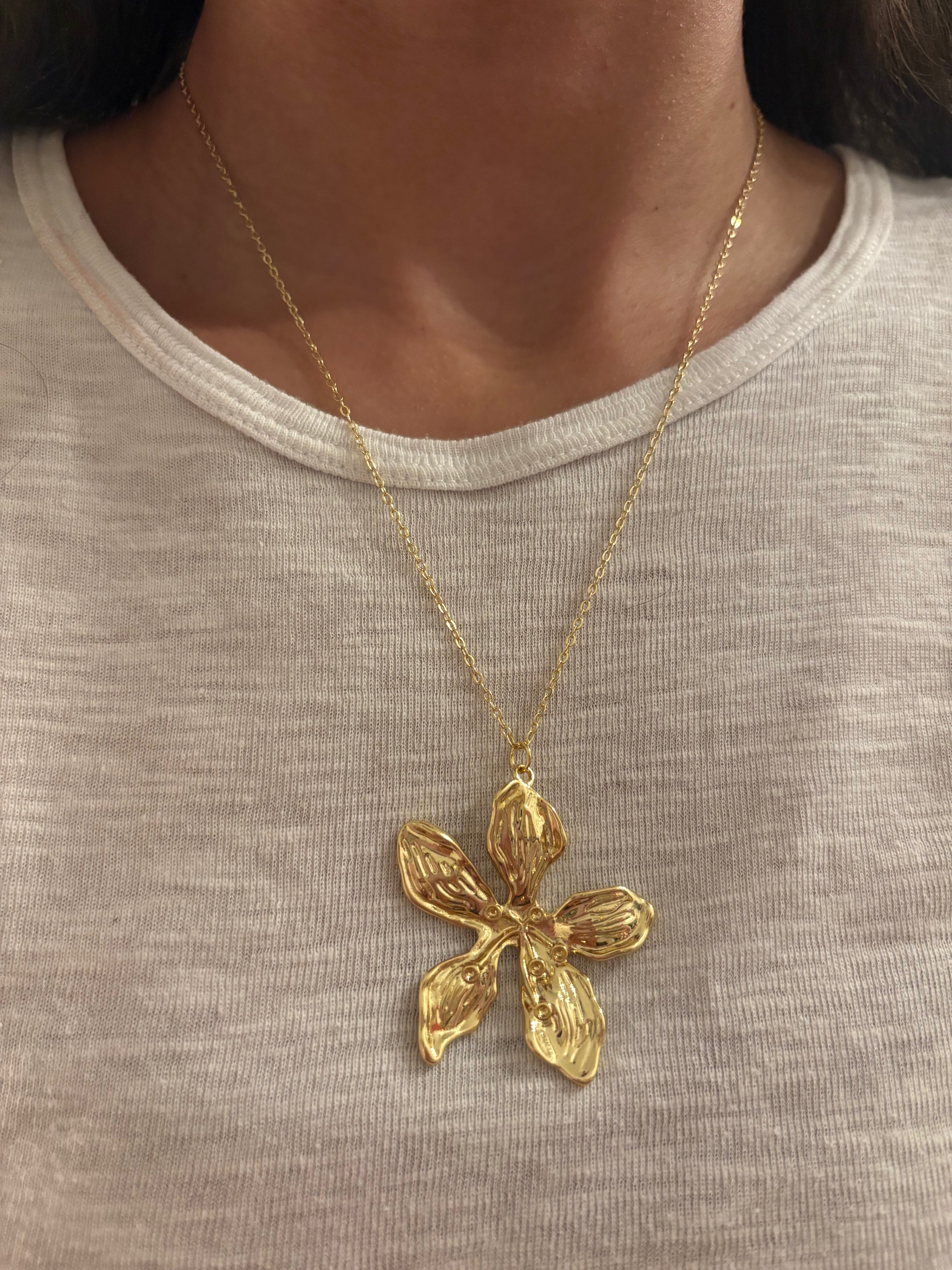 Lea Necklace
